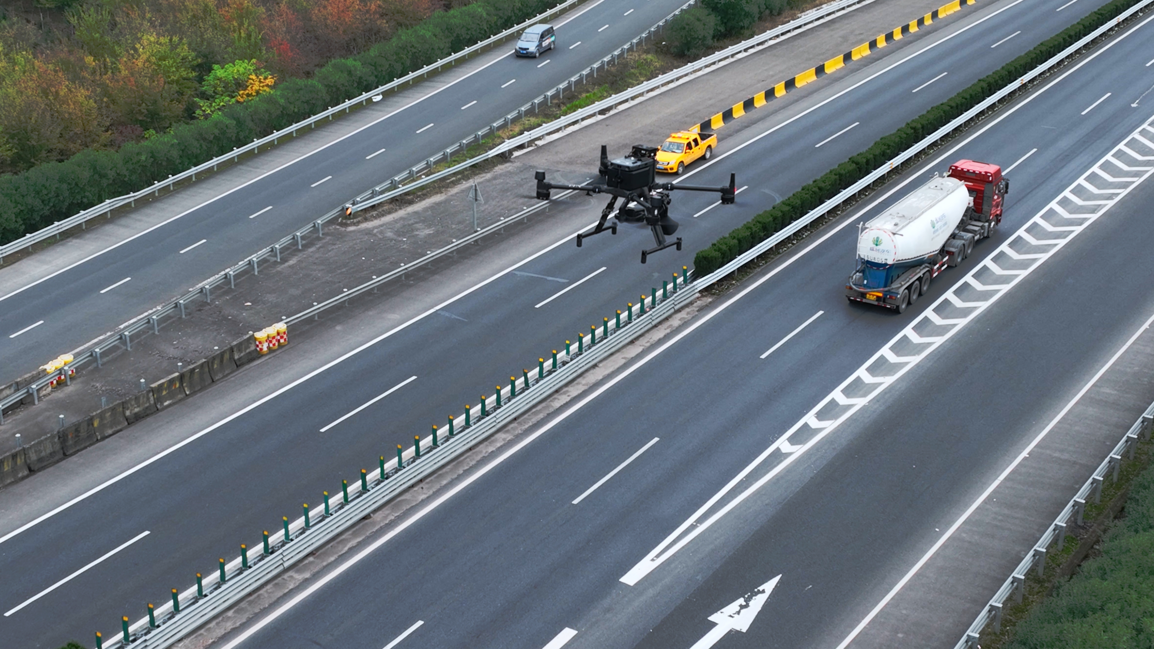 低空經(jīng)濟下的交通無人機，引領的智慧城市交通革命